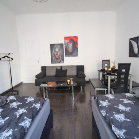 23Sam Apartment Vienna 23 Malfattigasse Esterno foto