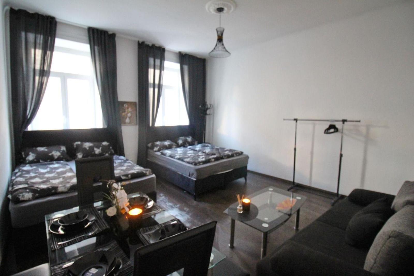 23Sam Apartment Vienna 23 Malfattigasse Esterno foto