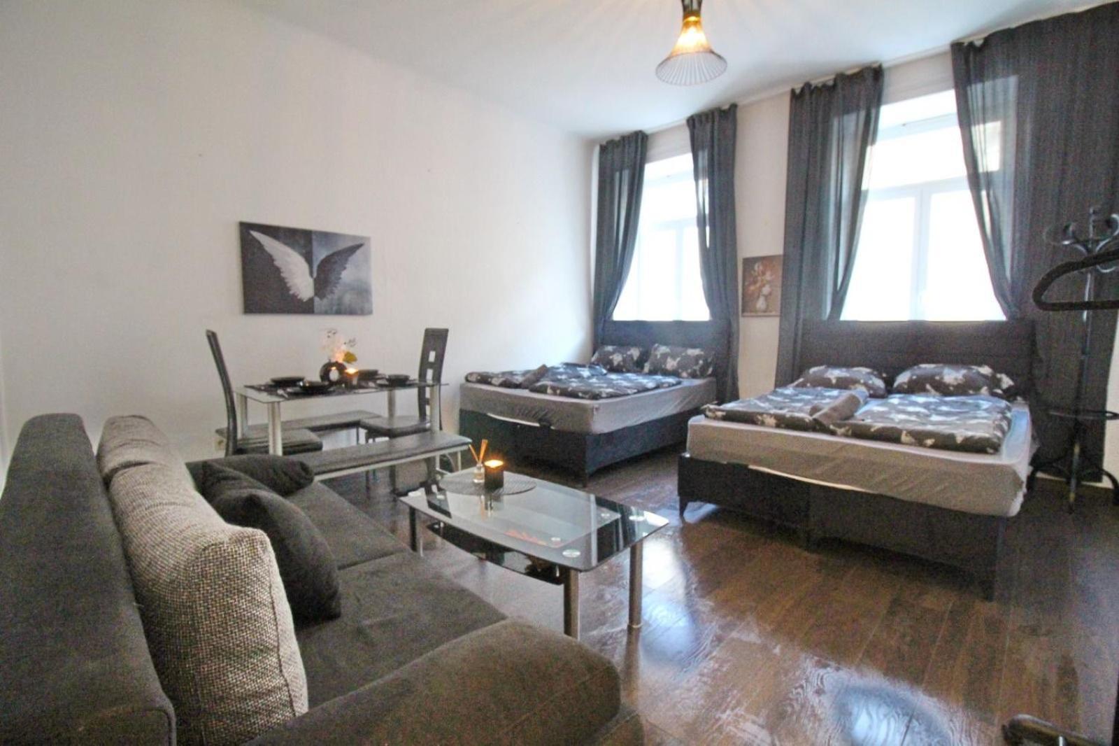 23Sam Apartment Vienna 23 Malfattigasse Esterno foto