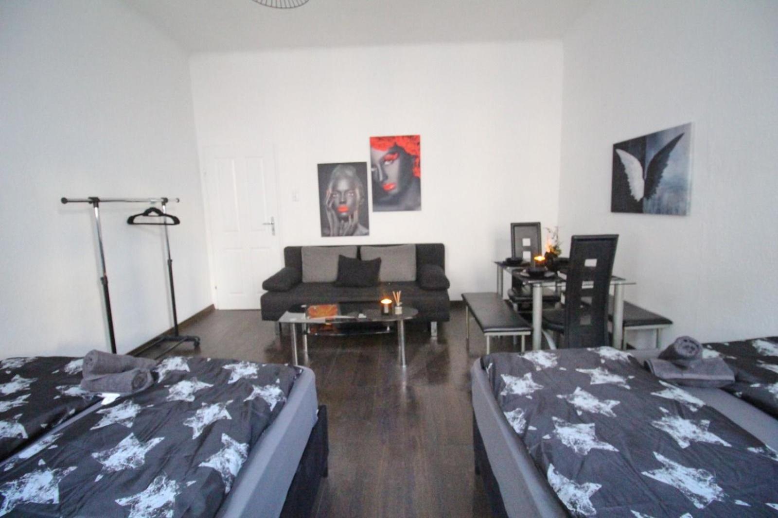 23Sam Apartment Vienna 23 Malfattigasse Esterno foto