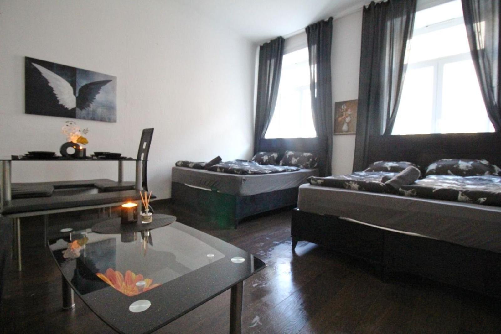 23Sam Apartment Vienna 23 Malfattigasse Esterno foto